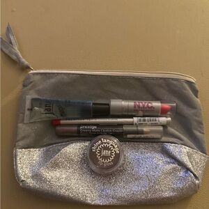 NYC Pink Lip Gloss Set